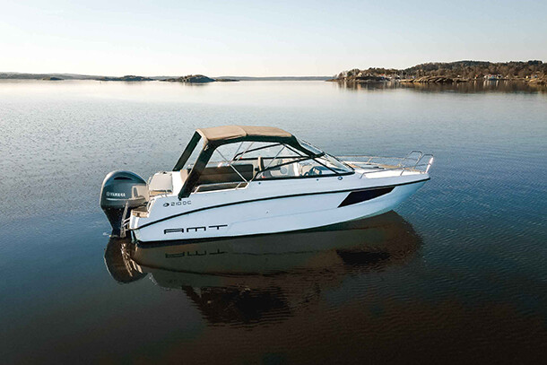 AMT 210 DC bei Bootswerft in Arbon
